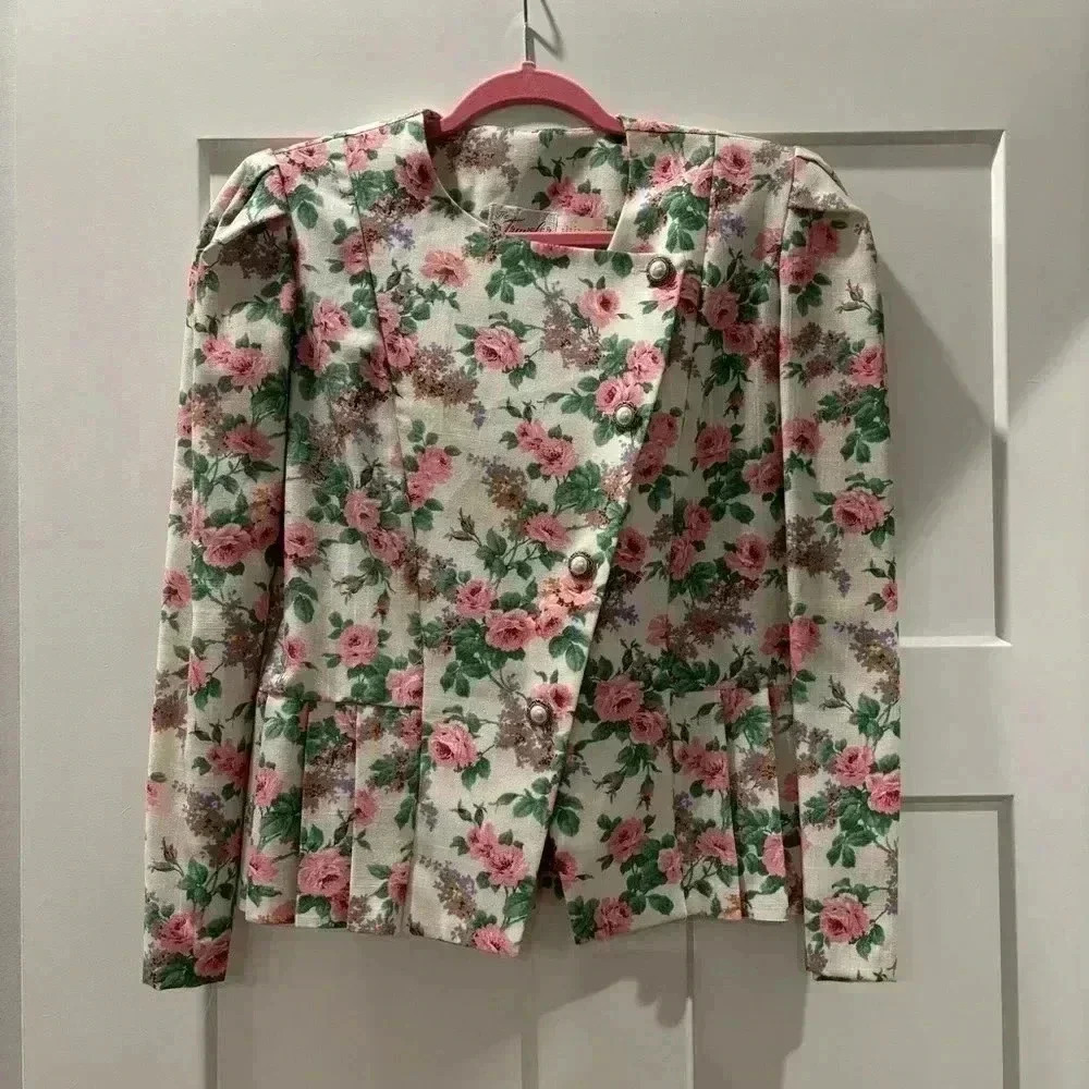 The Traveler By Connie Vintage Floral Jacket